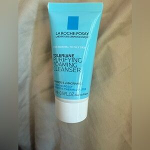 💙 4/$20 La Roche Posay Purifying Foaming Cleanser